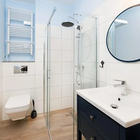 Wakacyjny / Dookola Swiata Rewal