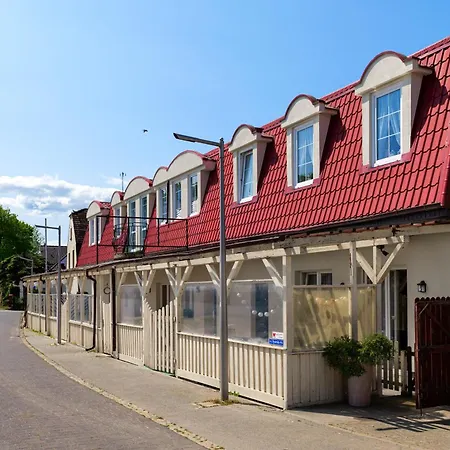 Wakacyjny / Dookola Swiata Rewal