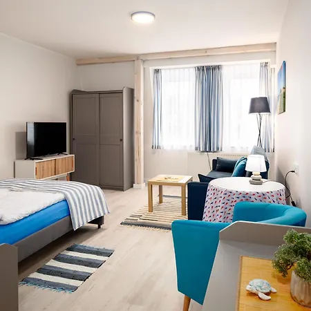 Wakacyjny / Dookola Swiata * Rewal