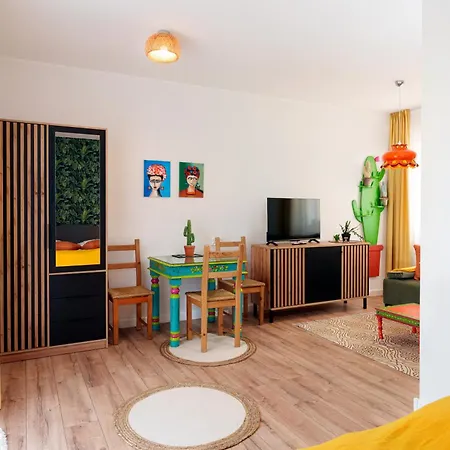 Appartement Wakacyjny / Dookola Swiata Rewal